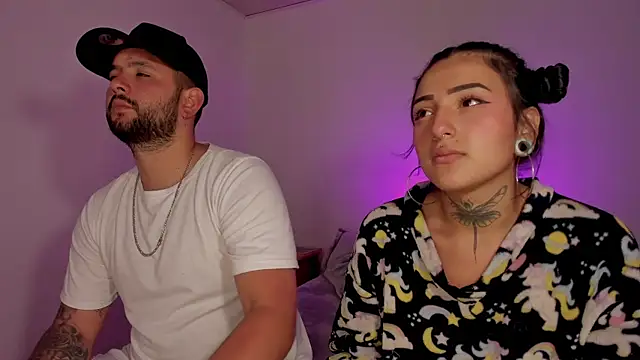 Snapshot of lola_n_apolo chatting on September 2025 03:52:02 AM lola n apolo online show from September 2025 03:52:02 AM