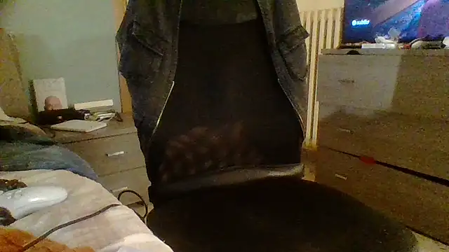 Snapshot of KalendaXL chatting on February 2026 12:51:02 AM KalendaXL online show from February 2026 12:51:02 AM