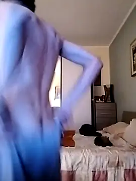 Snapshot of KalendaXL chatting on February 2026 07:04:02 PM KalendaXL online show from February 2026 07:04:02 PM