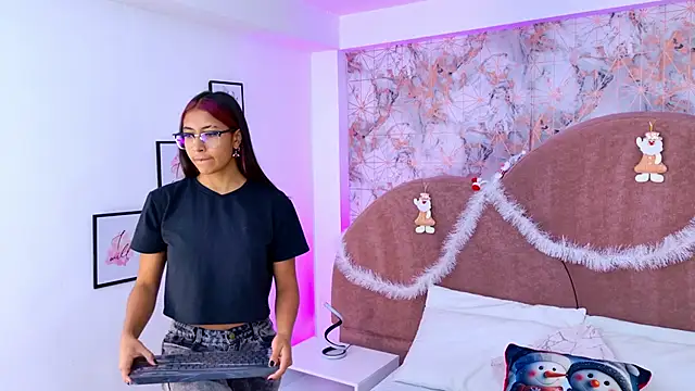 RavenGloomy online show from November 2025 07:36:02 PM