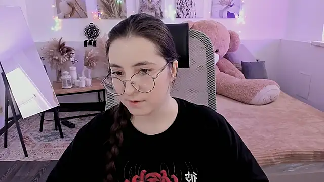 VirtuallVoyant online show from March 2026 07:25:02 AM