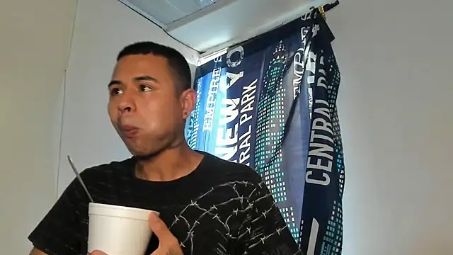  Logan Colton  online show from March 2026 07:55:02 PM