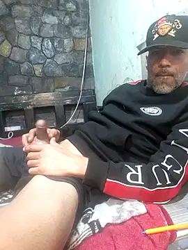 elvergu666 online show from November 2025 04:22:01 PM