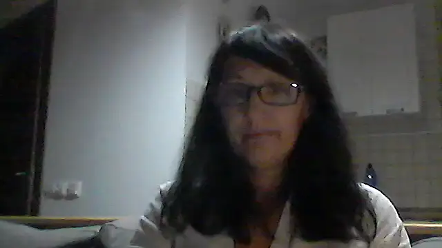 Snapshot of Elena48324 chatting on September 2025 05:45:01 PM Elena48324 online show from September 2025 05:45:01 PM