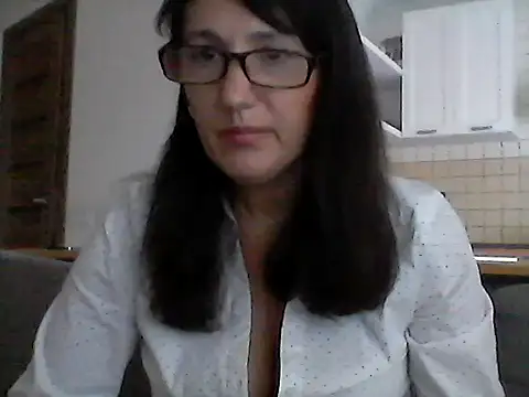 Snapshot of Elena48324 chatting on September 2025 11:15:01 AM Elena48324 online show from September 2025 11:15:01 AM