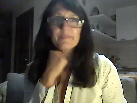 Snapshot of Elena48324 chatting on October 2025 05:43:02 PM Elena48324 online show from October 2025 05:43:02 PM