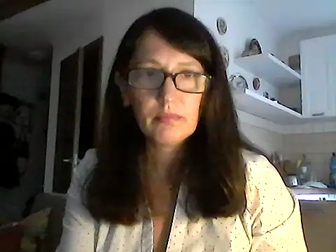 Snapshot of Elena48324 chatting on October 2025 11:09:02 AM Elena48324 online show from October 2025 11:09:02 AM