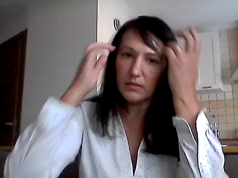 Snapshot of Elena48324 chatting on November 2025 12:18:01 PM Elena48324 online show from November 2025 12:18:01 PM