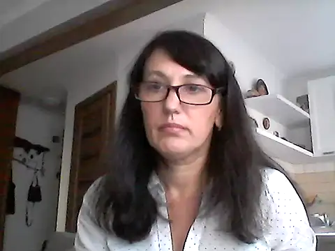 Snapshot of Elena48324 chatting on November 2025 01:43:02 PM Elena48324 online show from November 2025 01:43:02 PM