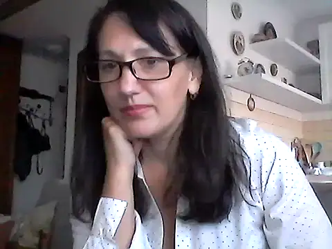 Snapshot of Elena48324 chatting on November 2025 01:33:02 PM Elena48324 online show from November 2025 01:33:02 PM