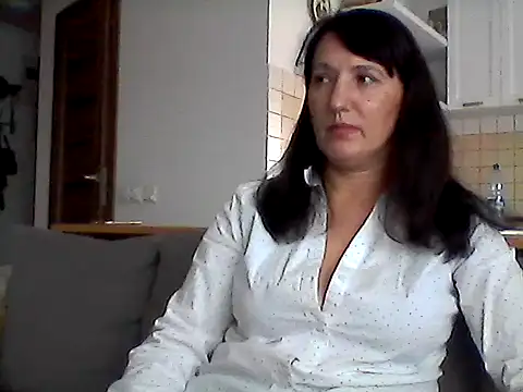 Snapshot of Elena48324 chatting on November 2025 11:18:02 AM Elena48324 online show from November 2025 11:18:02 AM