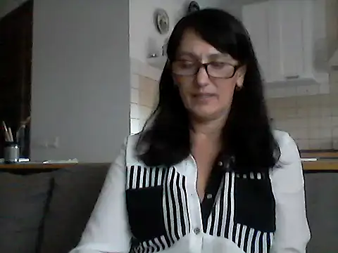 Snapshot of Elena48324 chatting on November 2025 11:56:02 AM Elena48324 online show from November 2025 11:56:02 AM