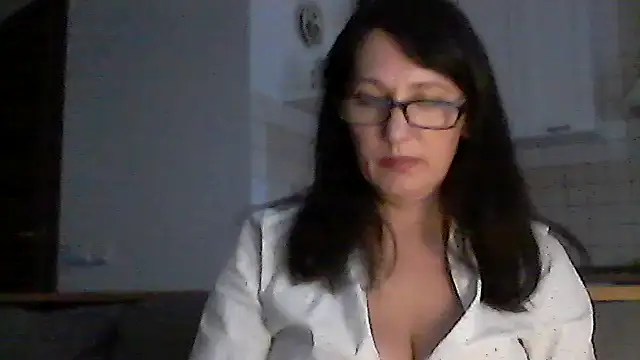 Snapshot of Elena48324 chatting on November 2025 11:25:01 AM Elena48324 online show from November 2025 11:25:01 AM