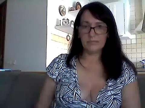 Snapshot of Elena48324 chatting on June 2026 10:53:02 AM Elena48324 online show from June 2026 10:53:02 AM