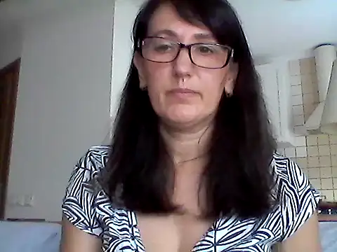 Snapshot of Elena48324 chatting on July 2026 10:11:01 AM Elena48324 online show from July 2026 10:11:01 AM