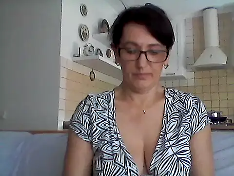 Snapshot of Elena48324 chatting on July 2026 12:00:02 PM Elena48324 online show from July 2026 12:00:02 PM