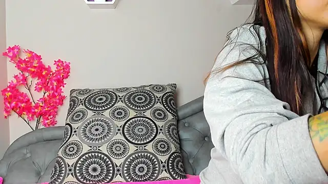 Snapshot of Dafne_Mel chatting on September 2025 02:51:01 PM Dafne Mel online show from September 2025 02:51:01 PM