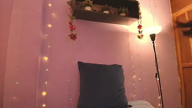 Snapshot of Dafne_Mel chatting on November 2025 12:42:02 PM Dafne Mel online show from November 2025 12:42:02 PM