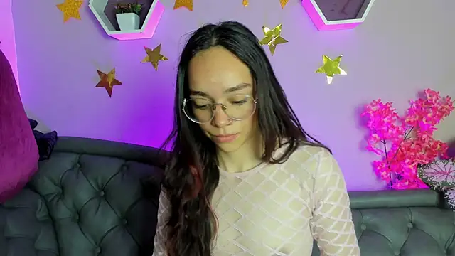 Snapshot of Dafne_Mel chatting on November 2025 09:50:01 PM Dafne Mel online show from November 2025 09:50:01 PM