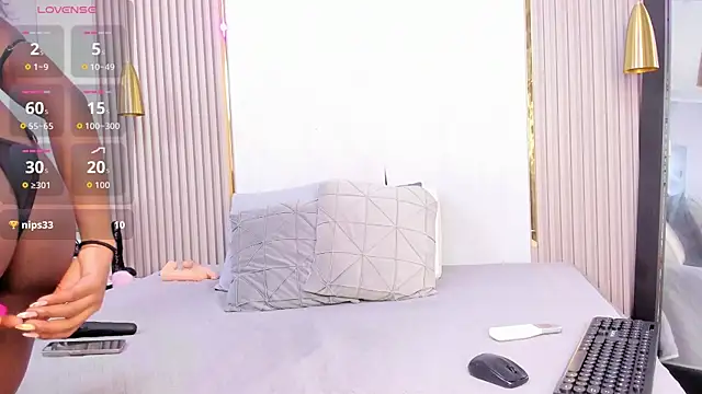 Snapshot of Skylar_Smith_ chatting on November 2025 01:10:02 PM Skylar Smith online show from November 2025 01:10:02 PM