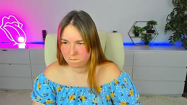 Sofii darling online show from February 2026 05:00:02 PM