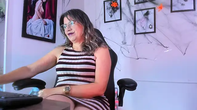 Snapshot of Ariana_costa chatting on October 2025 02:13:01 PM Ariana costa online show from October 2025 02:13:01 PM