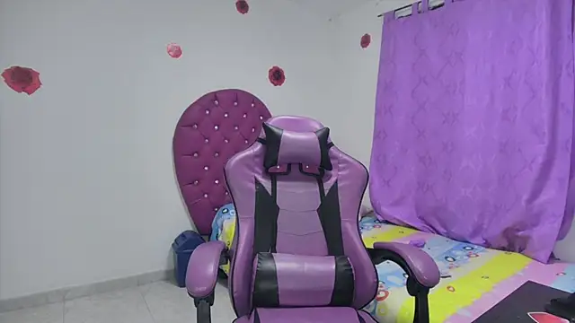 Snapshot of soffy_rosses chatting on December 2025 03:36:01 AM soffy rosses online show from December 2025 03:36:01 AM