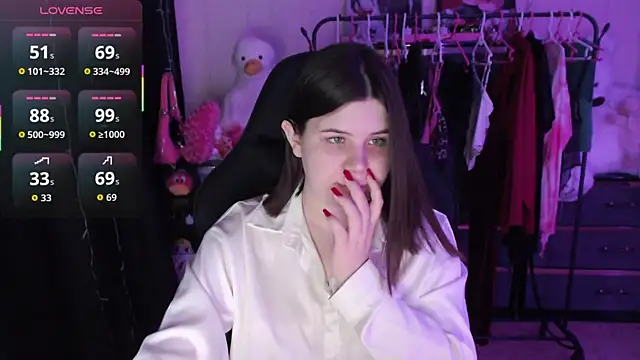 AmyVibess online show from June 2026 06:02:01 PM