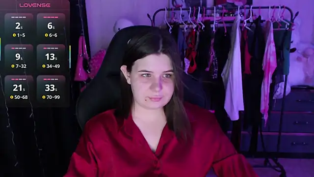 AmyVibess online show from June 2026 07:14:01 PM