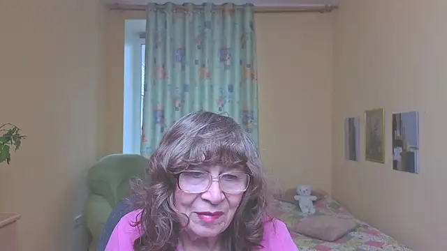 Betty Brick online show from May 2026 12:54:02 PM