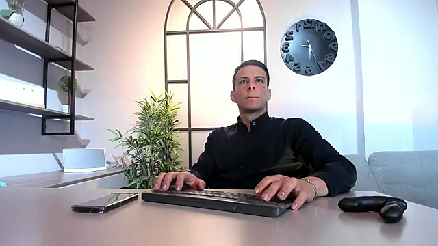 Snapshot of Dustin_Sonne chatting on November 2025 03:38:01 AM Dustin Sonne online show from November 2025 03:38:01 AM