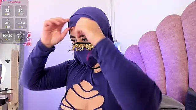 Snapshot of halabi_saha chatting on November 2025 11:02:01 AM halabi saha online show from November 2025 11:02:01 AM