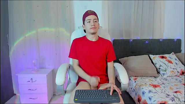 ThiagooJames online show from January 2026 05:45:01 AM