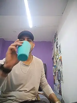 ashtoncooperr online show from February 2026 06:59:02 PM