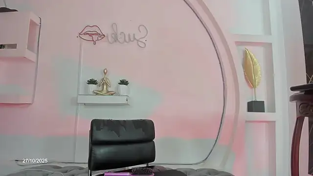 Vicky Hottman online show from October 2025 04:16:01 AM