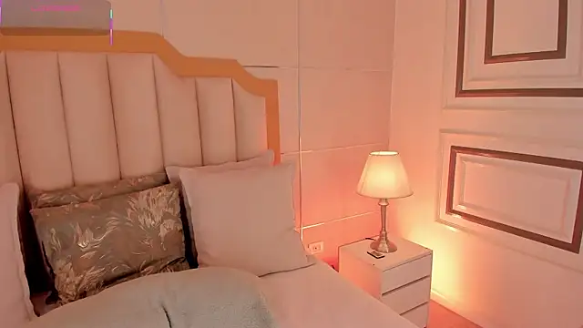 MaddieParker online show from April 2026 07:28:02 PM