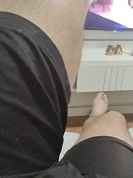 LeoMaduroSP online show from October 2025 01:02:02 AM