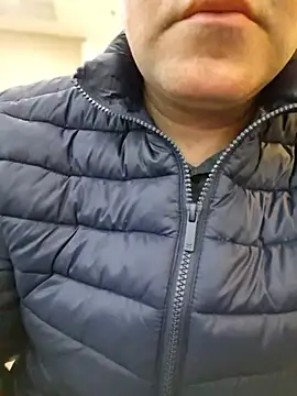 LeoMaduroSP online show from June 2026 01:32:02 PM