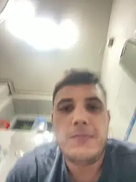 Snapshot of kisspussy1993 chatting on November 2025 05:06:01 AM kisspussy1993 online show from November 2025 05:06:01 AM