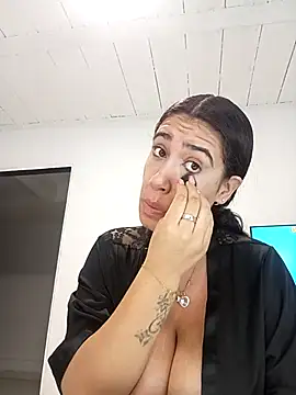 Samantha hotly online show from November 2025 09:20:01 AM