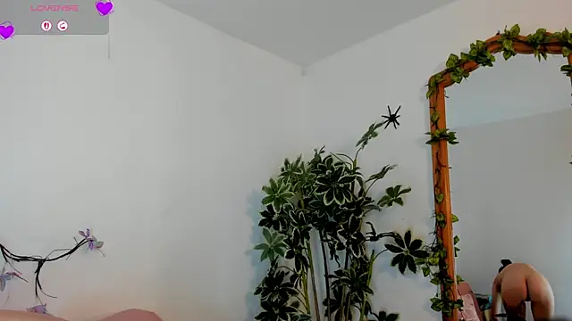 Snapshot of valerieMattson chatting on November 2025 07:12:02 PM valerieMattson online show from November 2025 07:12:02 PM