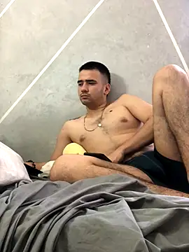 Cesar Augusto online show from October 2025 01:36:03 PM