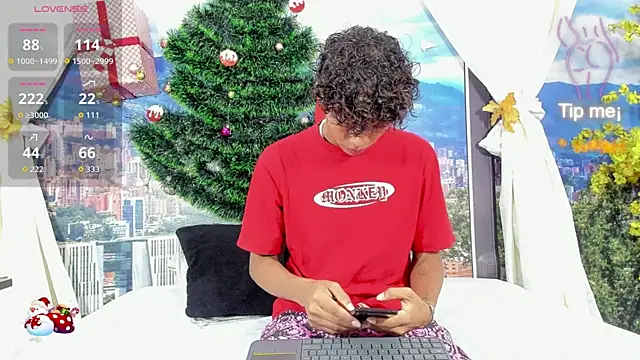 Snapshot of MilthonDelis chatting on November 2025 02:55:02 AM MilthonDelis online show from November 2025 02:55:02 AM