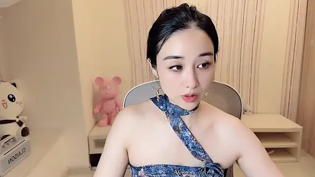 Snapshot of Purple-meng chatting on July 2026 02:01:01 PM Purple-meng online show from July 2026 02:01:01 PM