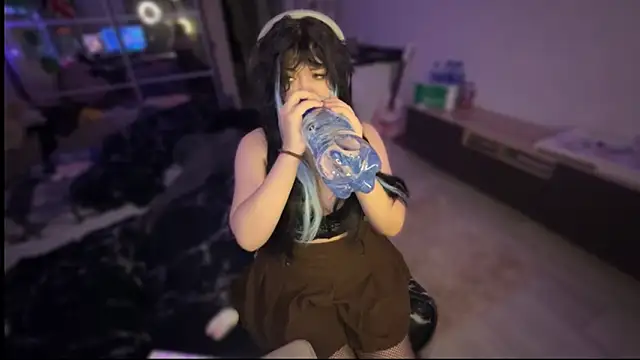 nikoli naw online show from November 2025 11:16:01 PM