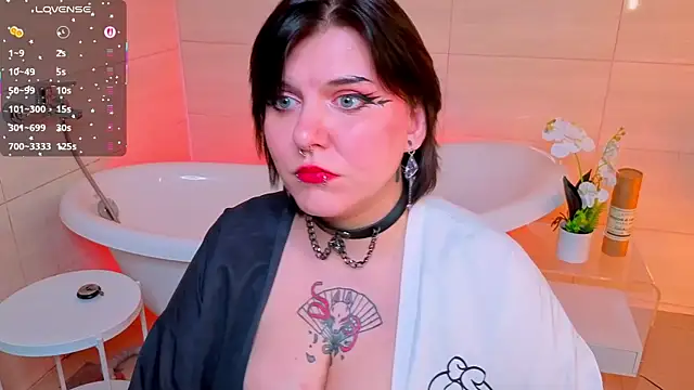 Snapshot of bluelunaray chatting on November 2025 10:09:01 AM bluelunaray online show from November 2025 10:09:01 AM