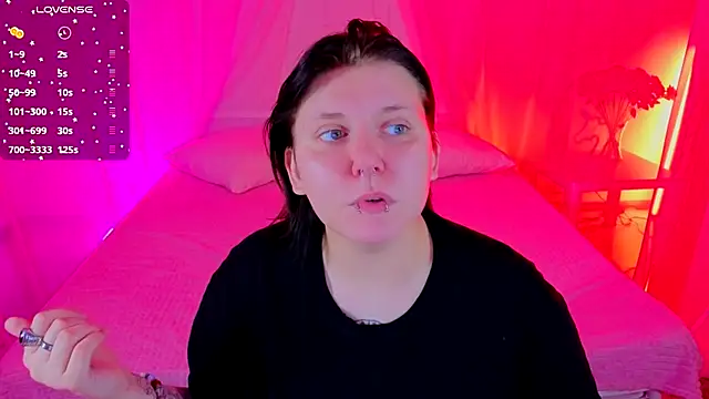 Snapshot of bluelunaray chatting on November 2025 10:39:02 AM bluelunaray online show from November 2025 10:39:02 AM