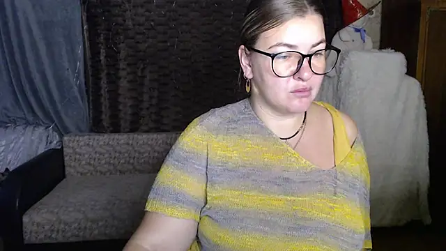 NikaSkylink online show from November 2025 03:51:01 AM