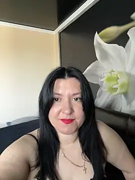 Snapshot of Liza_Will chatting on May 2026 06:19:02 AM Liza Will online show from May 2026 06:19:02 AM