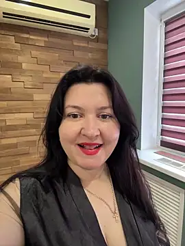Snapshot of Liza_Will chatting on May 2026 06:41:02 AM Liza Will online show from May 2026 06:41:02 AM